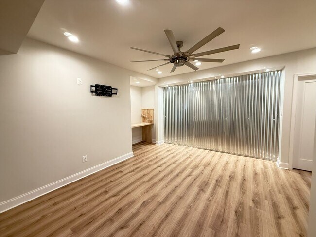 Building Photo - 3145 Pine Valley Way
