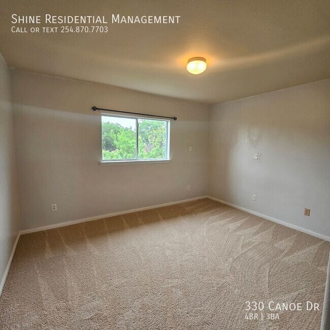 Building Photo - 330 Canoe Dr