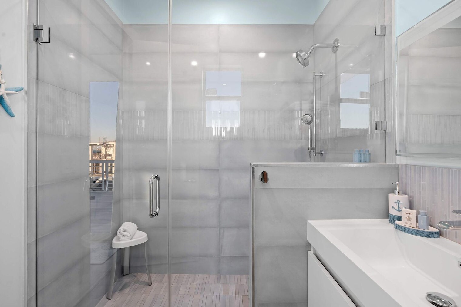 Building Photo - 811 104th St