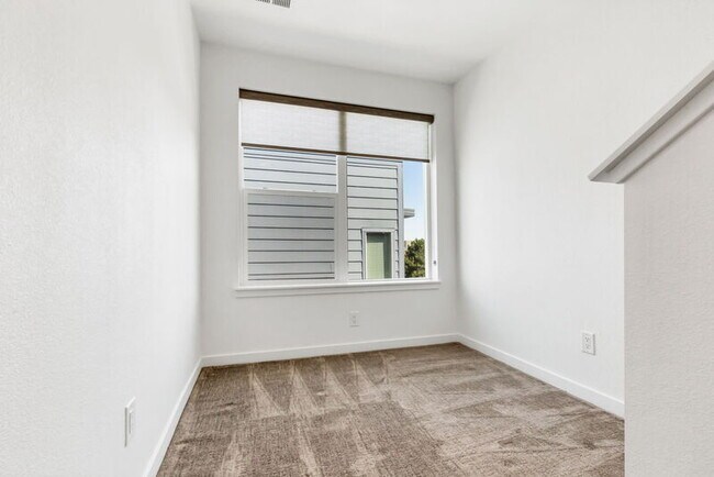 Building Photo - 8711 E Hampden Ave