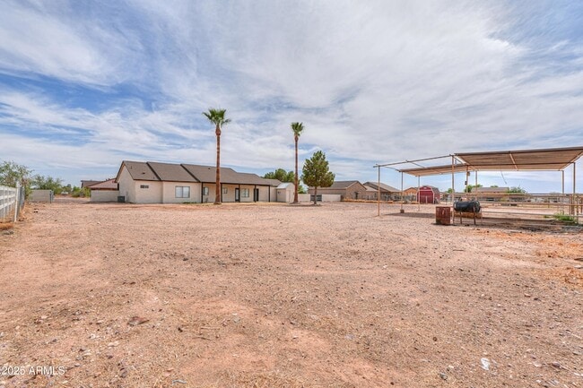 Building Photo - 10692 E American Pride Dr