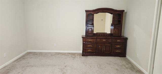Building Photo - 2828 Gardendale Dr