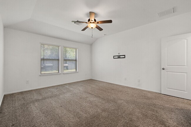 Building Photo - 22454 Forest Gorge Ln
