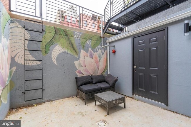 Building Photo - 3222 Turner St