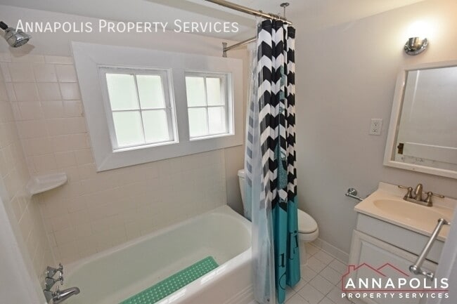 Building Photo - 33 Glen Ave