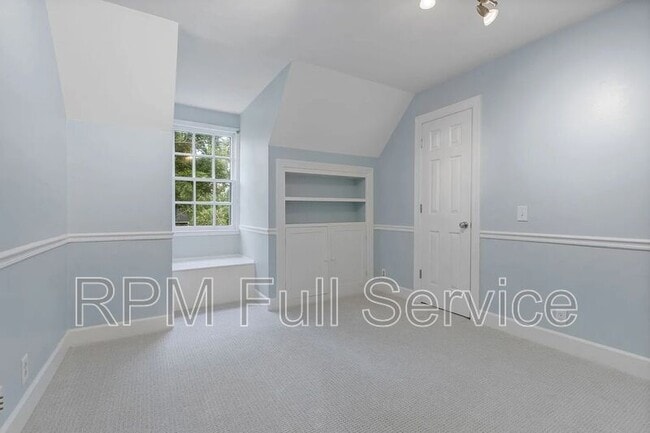 Building Photo - 177 Cottonwood Dr