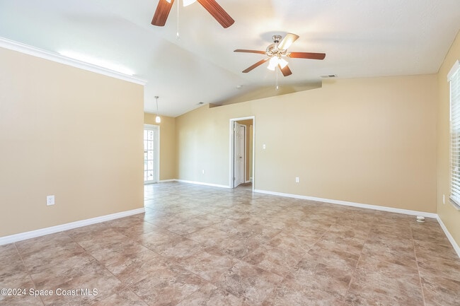 Building Photo - 1109 Pace Dr NW