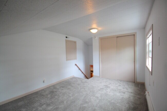 Building Photo - 4518 S 11th St