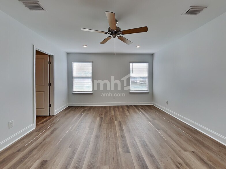 Building Photo - 551 Plumeria Ln