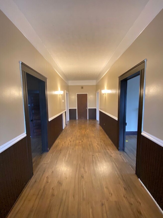 Building Photo - 1113 Peachtree St