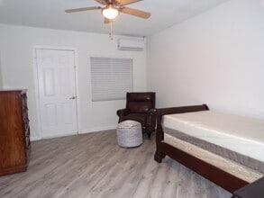 Building Photo - Abbys Room and Co-Living Units