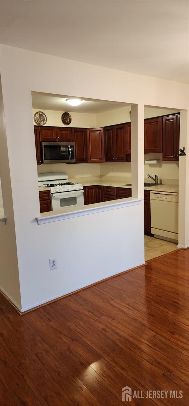 Building Photo - 161 Andover Pl