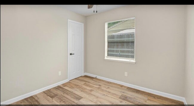 Building Photo - 10611 Leitrim Way