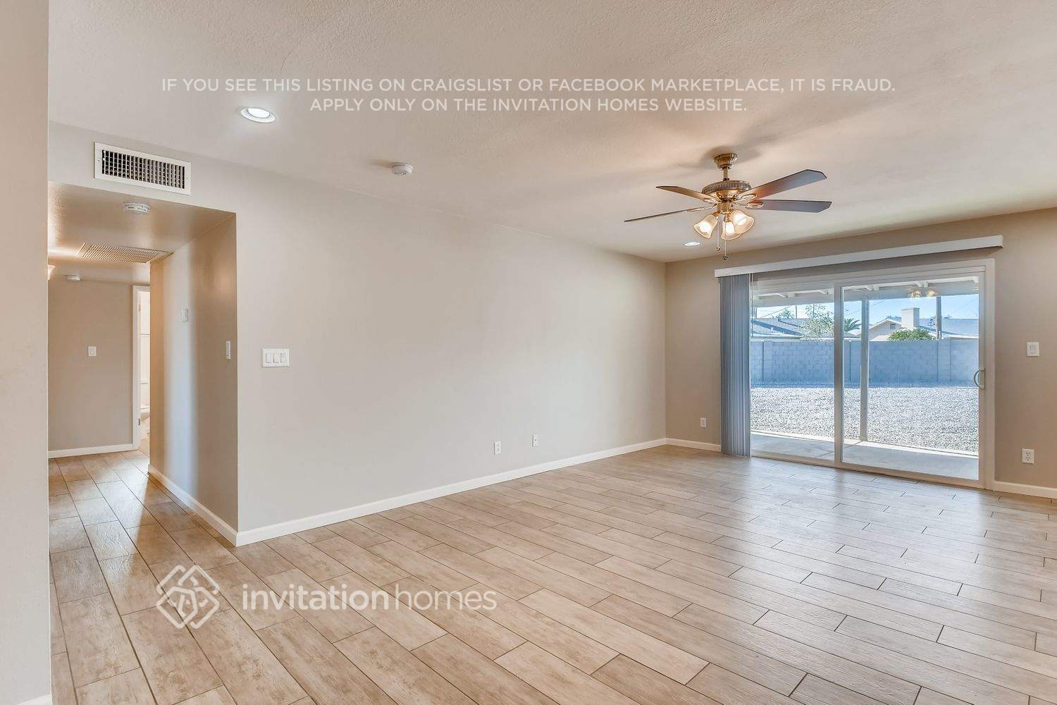 Building Photo - 1213 E El Parque Dr