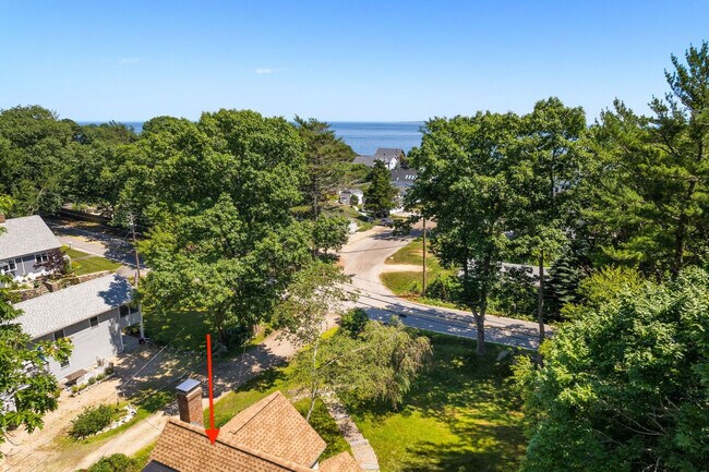 Building Photo - 28 Shoals View Dr