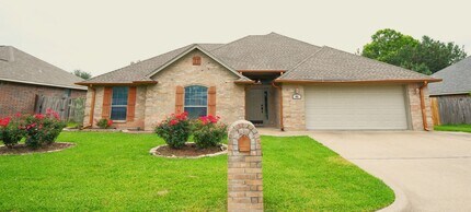 Building Photo - Gated Community in Whitehouse! Gorgeous 3 Bedroom, 2 Bath Home