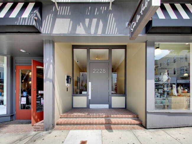Building Photo - 2228 Union St