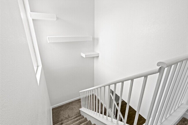 Building Photo - "Charming 3-Bedroom Townhouse Oasis with 2 Full Baths in Las Vegas – 1220 Sq Ft of Comfortable Li...