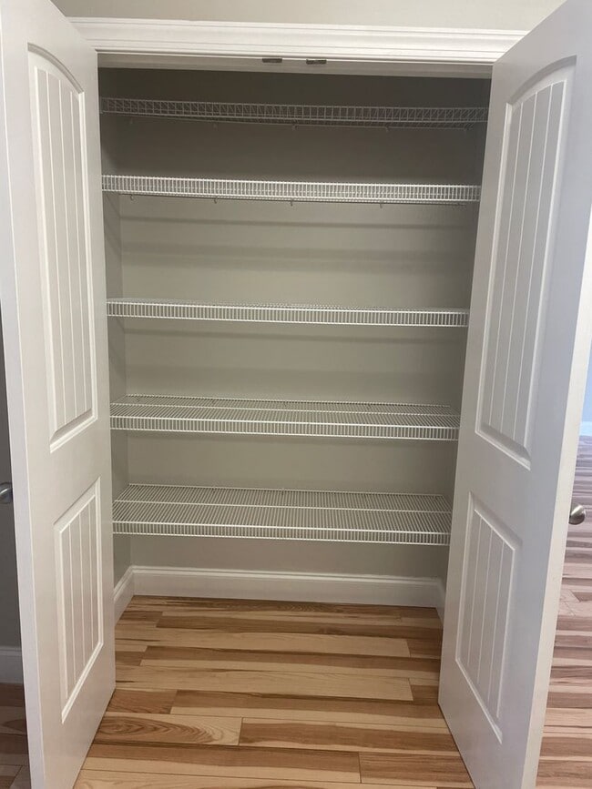 Building Photo - Luxury Condo for Rent