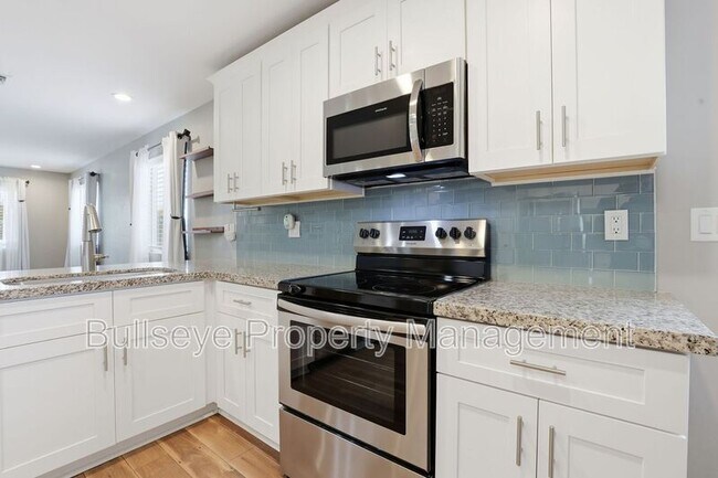 Building Photo - 5029 S 11th Pl