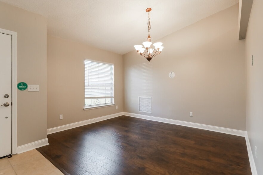 Building Photo - 3490 White Wing Rd