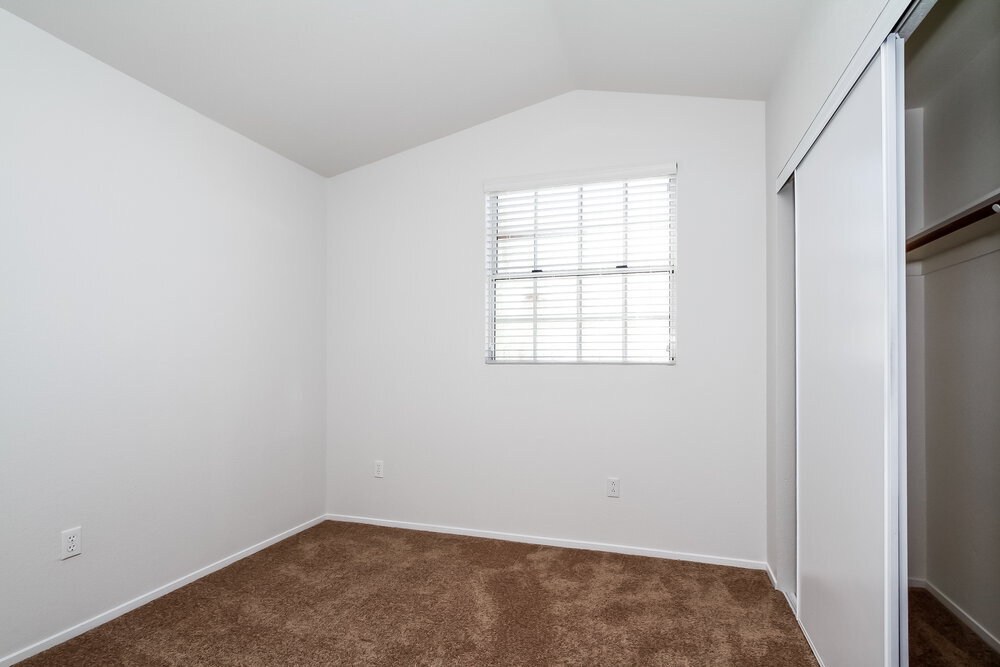 Building Photo - 1424 N Astronomy Cir