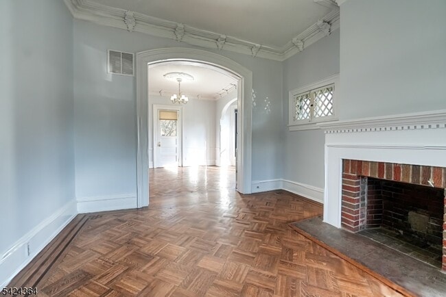 Building Photo - 355 W Milton Ave