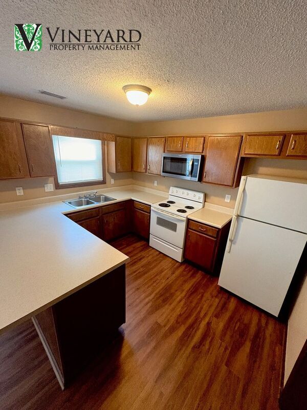 Building Photo - 1065 Sand Wedge Cir
