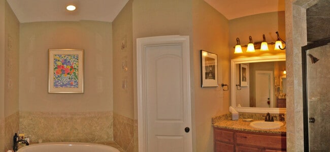 Building Photo - 4304 Saltillo Ct