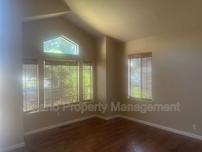 Building Photo - 184 Nantucket Cir