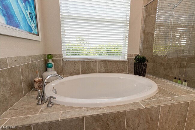 Building Photo - 3650 Crimson Ln