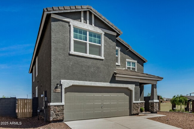 Building Photo - 20004 W Badgett Ln