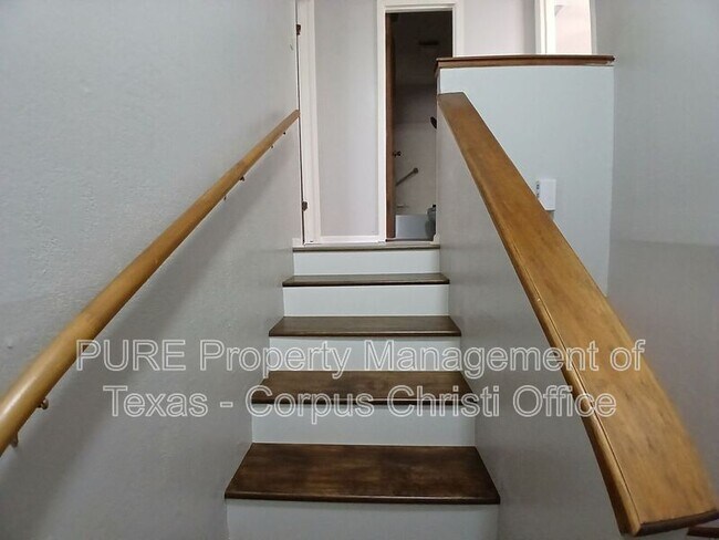 Building Photo - 5001 Middlecoff Cir