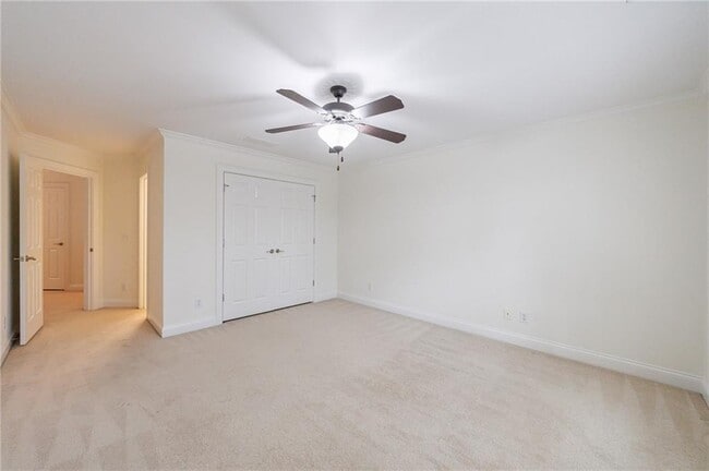 Building Photo - 125 River N Cir