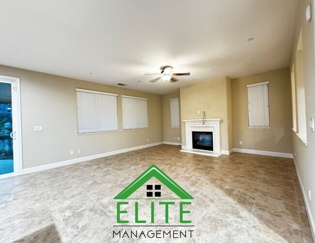 Building Photo - 2104 Westmeath Way