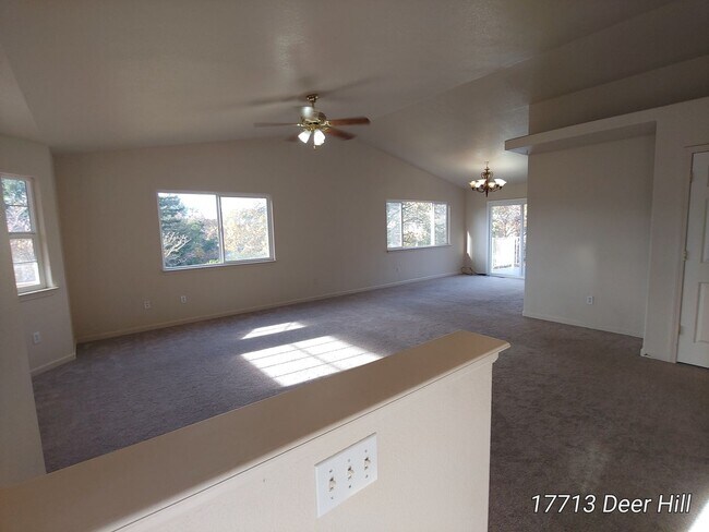 Building Photo - Hidden Valley Lake Rental- PGE included