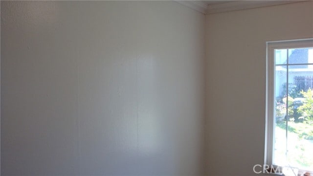 Building Photo - 31 Paradise