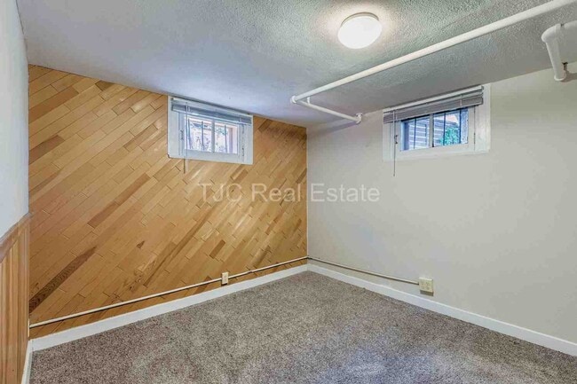 Building Photo - 1665 Jasmine St