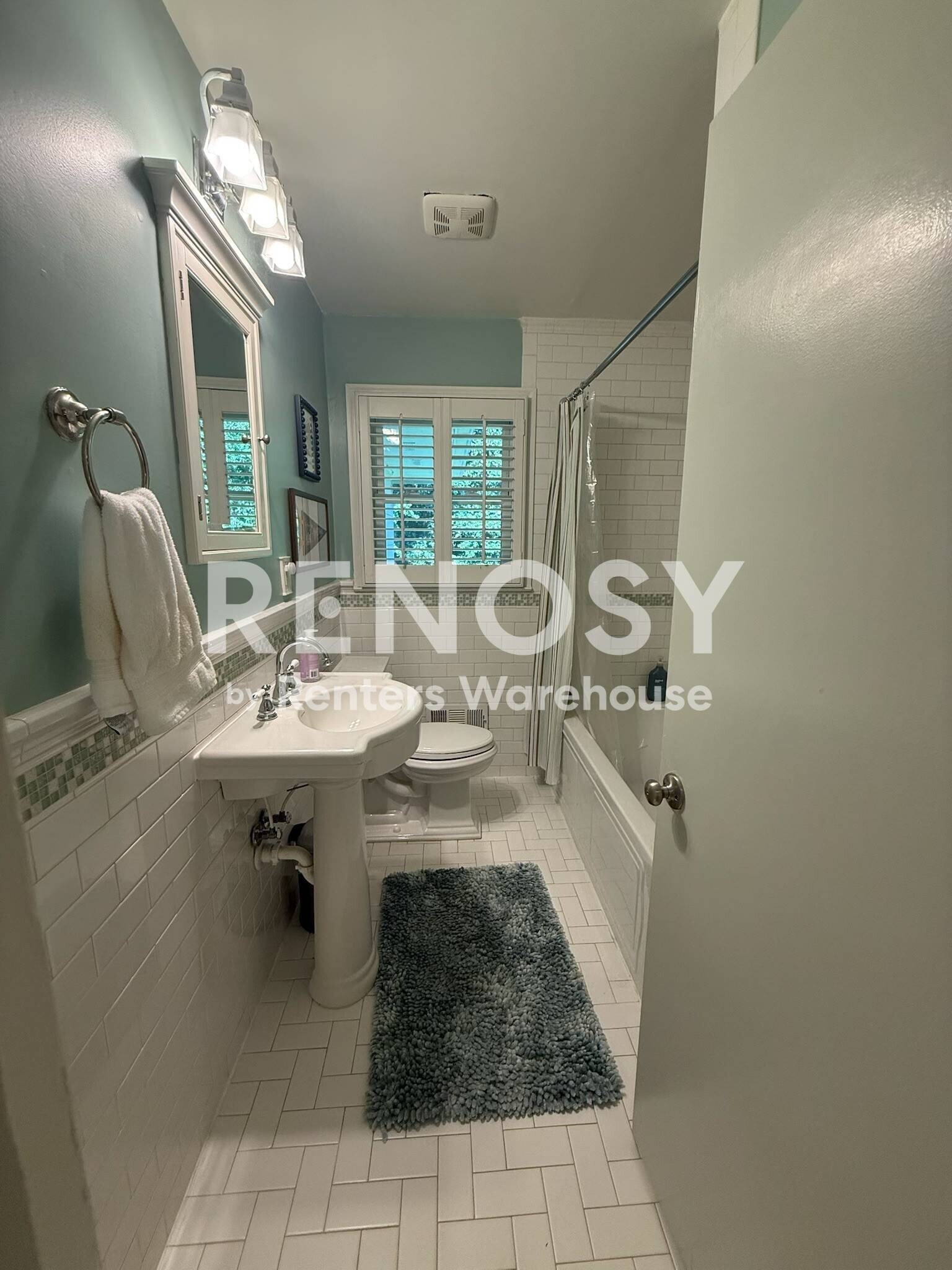 Building Photo - 1543 Knob Hill Dr NE