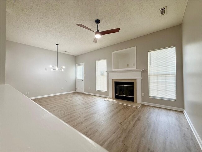 Building Photo - 5481 Sierra Tr
