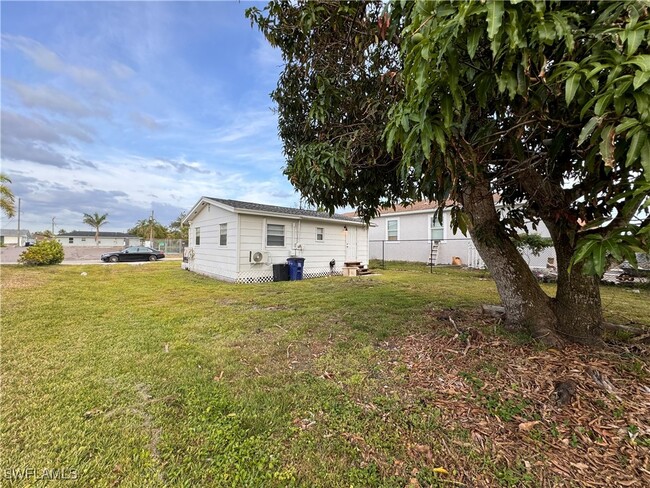 Building Photo - 15344 Wall Dr