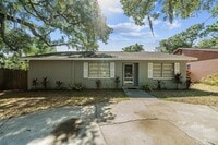 Building Photo - 9616 N Oklawaha Ave