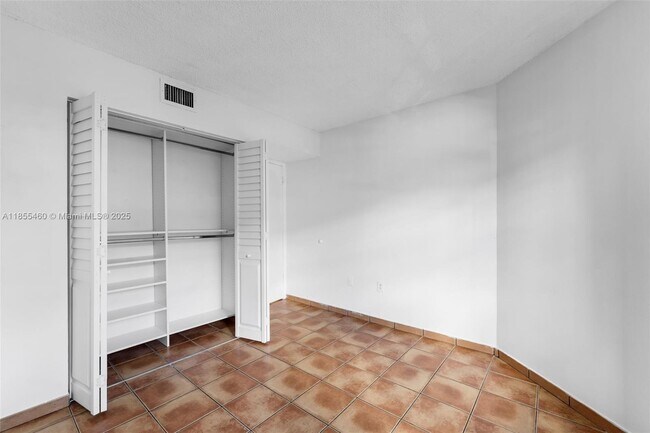 Building Photo - 14260 SW 57th Ln