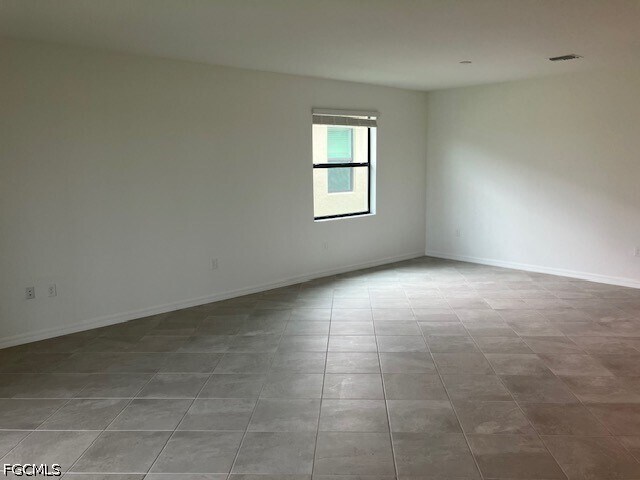 Building Photo - 14651 Portico Blvd