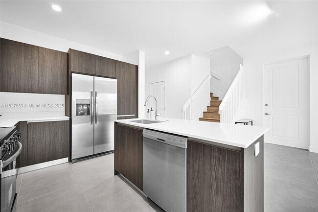 Building Photo - 34532 SW 191st Ave