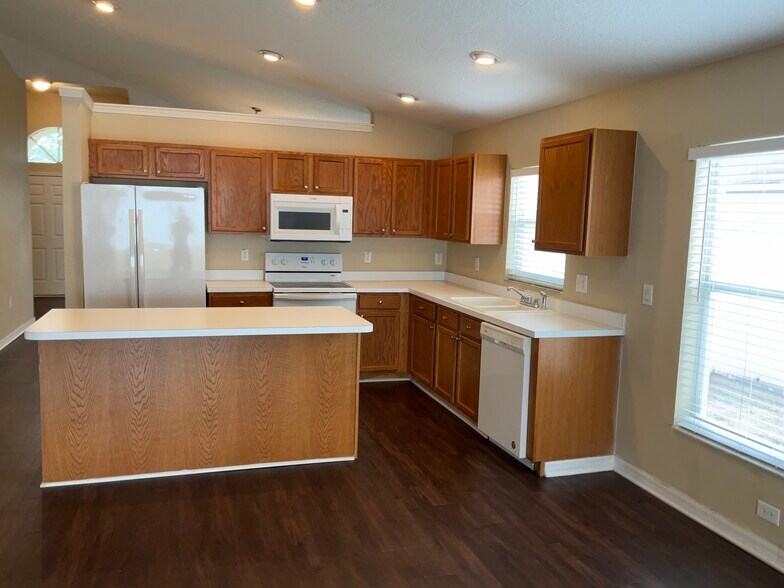 Building Photo - 2740 Pankaw Ln