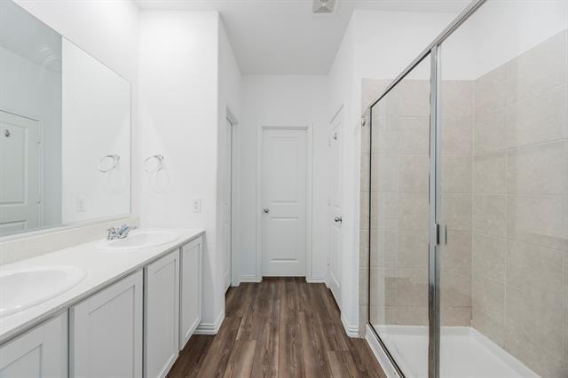 Building Photo - 2529 Starwater Dr