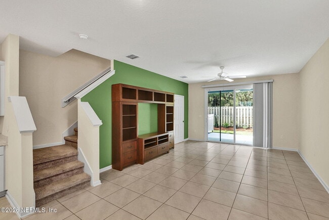 Building Photo - 156 Whispering Brk Dr