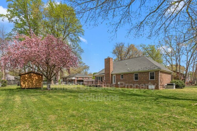 Building Photo - 1517 Woodland Ave