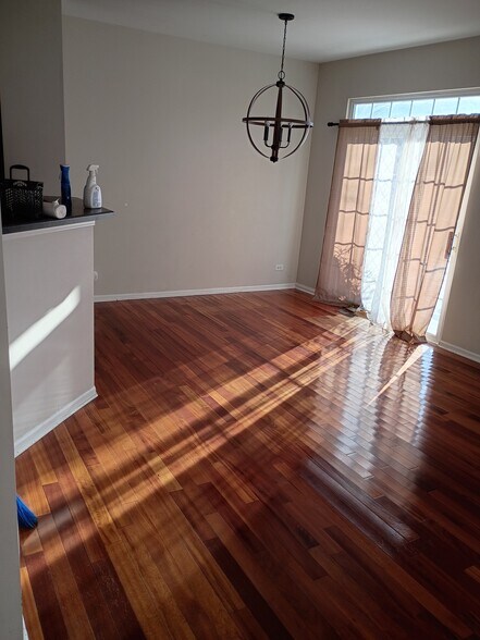 Building Photo - 188 Concord Dr S